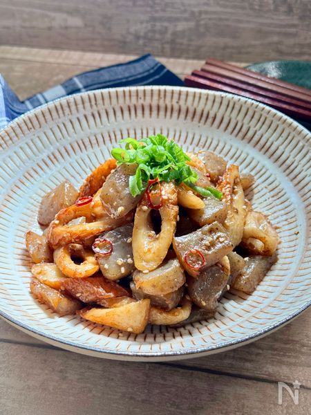 こんにゃくとちくわの甘辛炒め