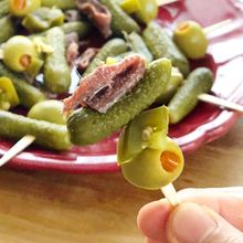 なんて簡単!なんて美味しい!お酒がすすむオリーブのピンチョス
