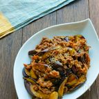 なすと牛こまのスタミナ韓国風炒め【下味冷凍OK】