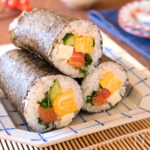 【サーモンクリチ巻き】簡単!サーモンクリチで恵方巻き♡