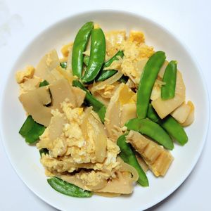 ふうかの作ってみた!投稿(ほっとする味＊たけのこと玉ねぎの卵とじ)