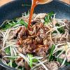 包丁いらず10分♪炒めるだけ◎【豚こま肉のニラもやし炒め】の工程3