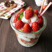 クリスマスに！簡単パフェ風ケーキ
