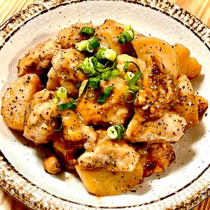 michuの作ってみた!投稿(ご飯が進む！【鶏むねと新じゃがの甘辛ペッパー照り焼き】)