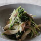 三つ葉と鶏ささみ肉の和え物