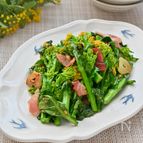 菜の花とベーコンのペペロン炒め
