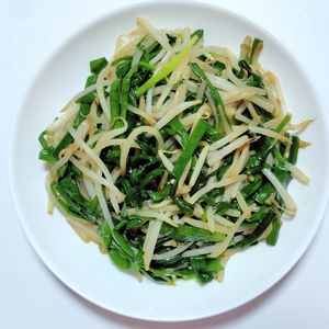 ふうかの作ってみた!投稿(【ニラともやしの中華炒め】5分で完成！ スピード副菜♪)