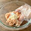 寒天で味染み♪鶏ひじきのレンジ巾着の工程3