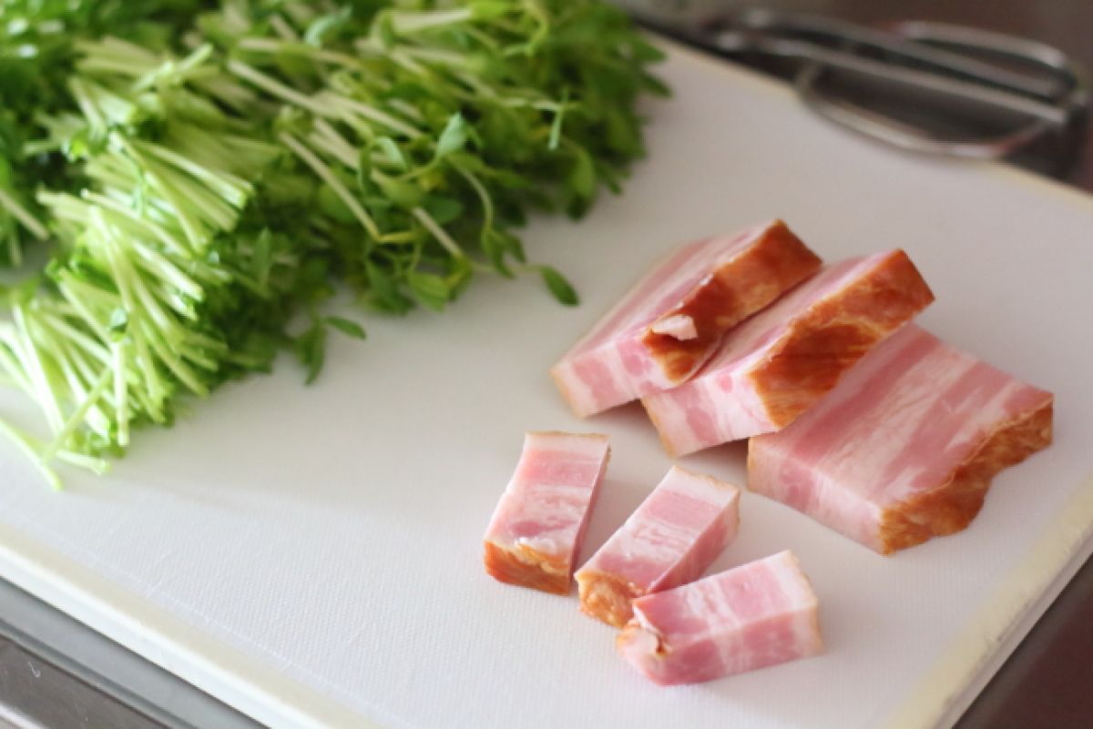 豆苗のガーリックコンソメ炒め レシピサイト Nadia ナディア プロの料理家のおいしいレシピ