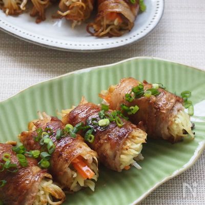 焼きそば麺そのまま巻いちゃいました！ボリュームそば肉巻き。