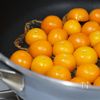ローストきんかんのクリームチーズ和えの工程1