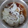 玉ねぎたっぷり【鶏もも肉の無双煮】焼き肉のたれ活用の工程1