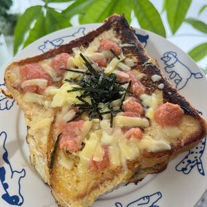 デデン・デン・デデンの作ってみた!投稿(まるでだし巻き卵！【明太チーズフレンチトースト】)