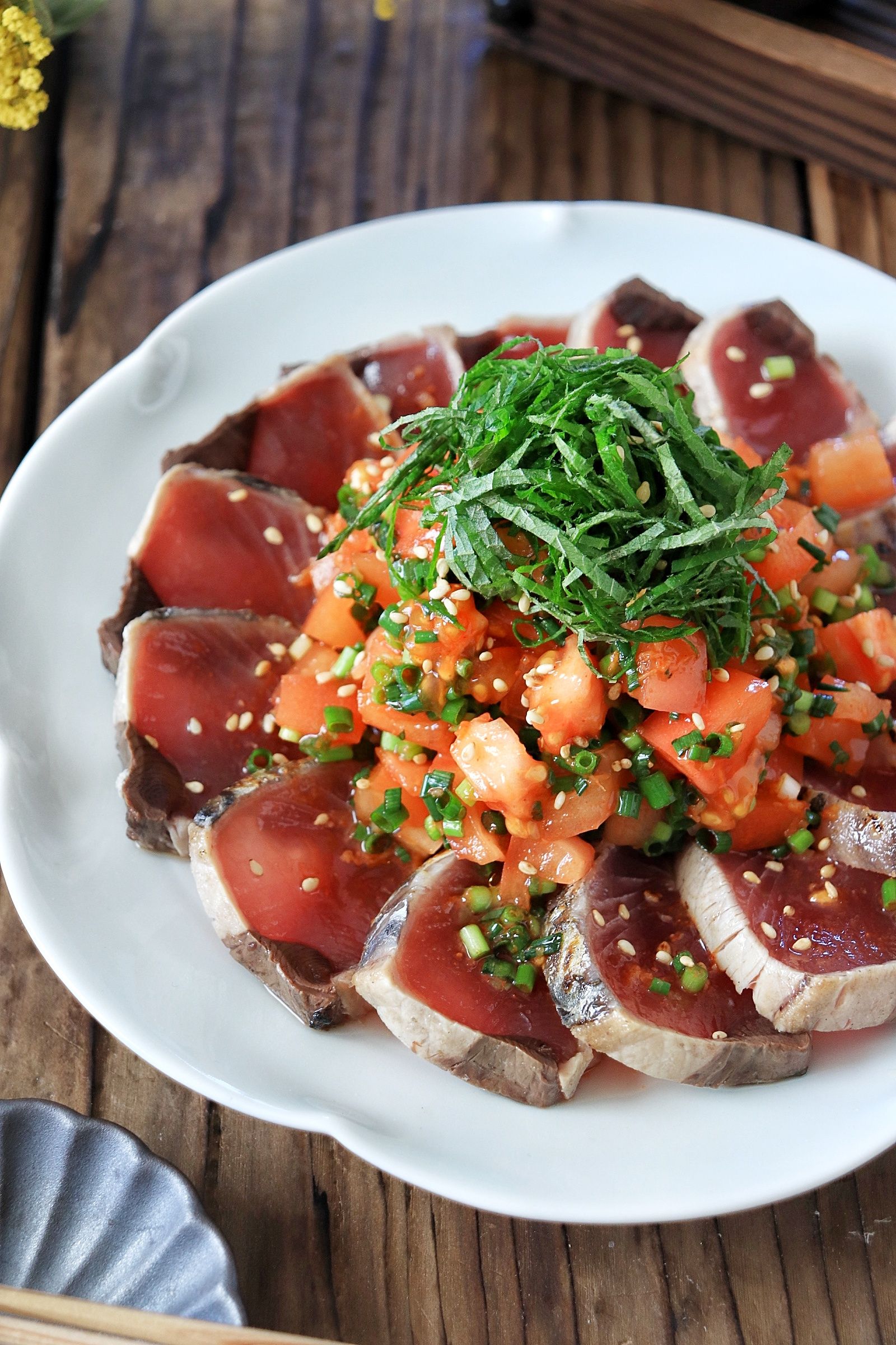 韓国風かつおのたたき】ピリ辛たっぷりトマトだれで | レシピサイトNadia