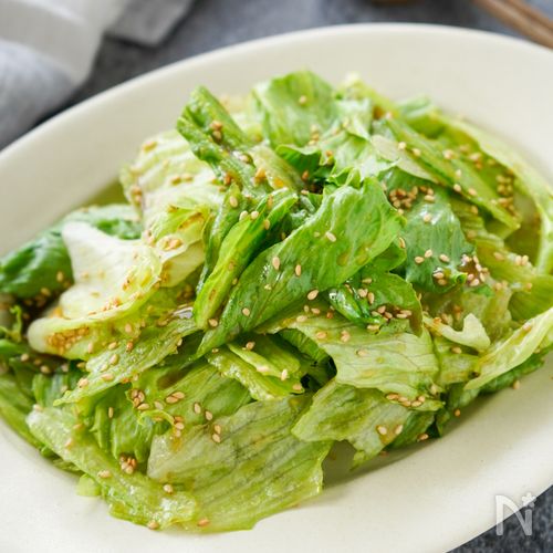 簡単1分！『レタス胡麻ぽん』もりもり食べれるレタスだけサラダ