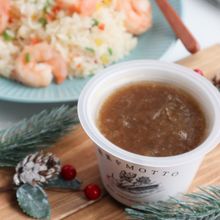 ホームパーティーにぴったり♪クリスマスカラーのエビピラフ