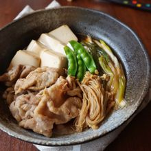 豚ロース肉でさっぱり！肉豆腐