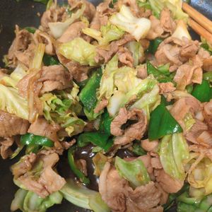 はちわれの作ってみた!投稿(キャベツたっぷり回鍋肉(ホイコーロー))