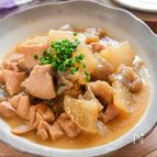 【鶏と大根のこく旨みそ煮込み】ご飯に合う！かさまし節約和食♡