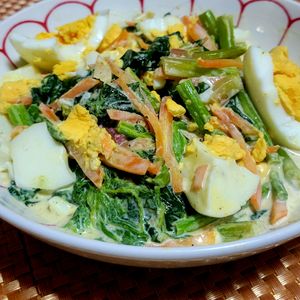 ヴェルの作ってみた!投稿(【ほうれん草と卵の胡麻マヨサラダ】モリモリ食べたい♡栄養満点)