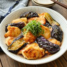 【鶏肉となすの焼き浸し】むね肉しっとり！さっぱり止まらない♡