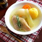 弱火でゆっくり煮込むだけ！【鶏もも肉とゴロゴロ野菜のポトフ】