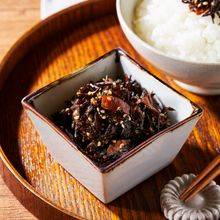 福岡の定番のお土産が手作りできる!ごはん泥棒の【梅ひじき】
