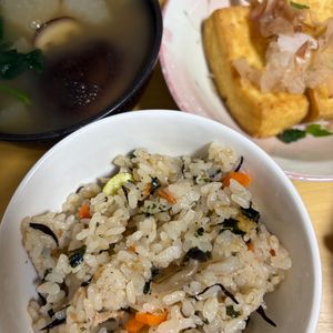 じゃがいもの作ってみた!投稿(おかわり！が聞ける【ひじきの炊き込みご飯】)