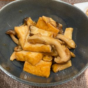 surgの作ってみた!投稿(厚揚げと色々キノコの照り焼き)