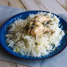 炊飯器で炊くだけ！夏にぴったりな鶏肉の炊き込みごはん