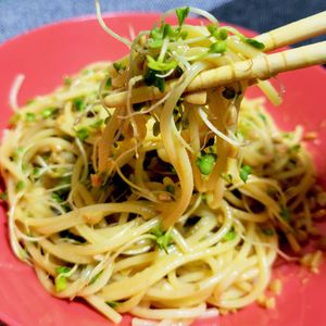 ヴェルの作ってみた!投稿(1分おつまみシリーズ⑩納豆の旨い食べ方1位(独断)✨🤩✨)