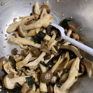 1240073の作ってみた!投稿(焼くのがポイント◎しめじの海苔和え)
