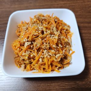 とももの作ってみた!投稿(【冷凍作り置き】にんじんとツナの味噌ごま和え)