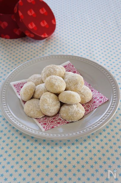 ホワイトチョコのスノーボールクッキー