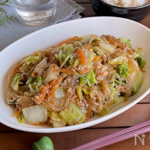 重ねてチンするだけ「ご飯がすすむ！ひき肉春雨」白菜の消費にも