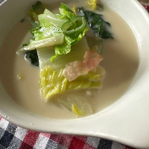 meguの作ってみた!投稿(【白菜とベーコンの豆乳みそスープ】コクうま！褒められレシピ♡)