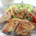 チキンステーキ、ハニーオニオンソース