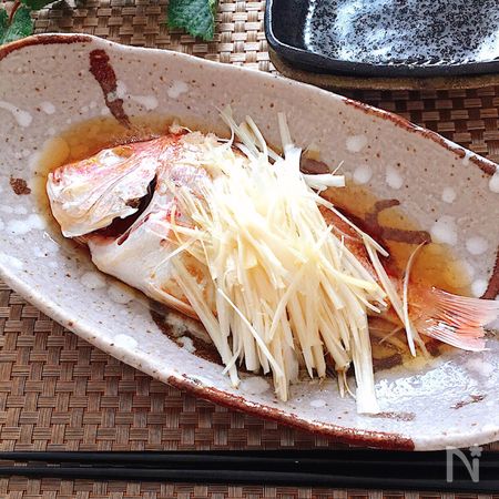 レンジ調理で簡単 鯛の中華蒸しアツアツごま油がけ By ともきーた 伊藤 智子 レシピサイト Nadia ナディア プロの料理家のおいしいレシピ
