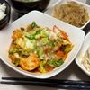みーこの作ってみた!投稿(【鶏キャベツのチーズタッカルビ炒め】ワンパンお手軽おかず！)