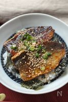 【夏に食べたい節約丼】アジの蒲焼き風丼