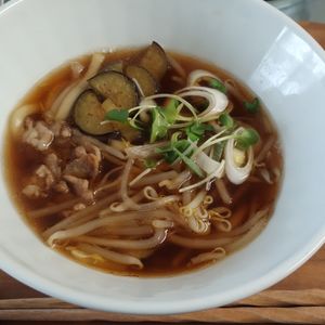 ゆの作ってみた!投稿(【速攻10分♡悶絶必至】至福の豚なす肉汁うどん♡おつゆが最高)
