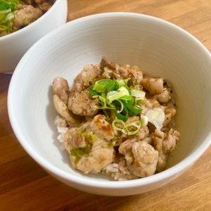 ゆかりの作ってみた!投稿(＼ねぎ塩豚丼🍋🧄／)