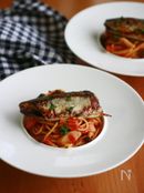 秋刀魚ソテーのせワンポットマトパスタ
