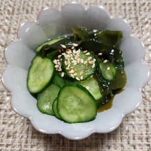 よっこの作ってみた!投稿(【定番！きゅうりとわかめの酢の物】シンプルで簡単)