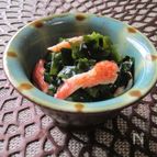 わかめとかにかまの酢の物