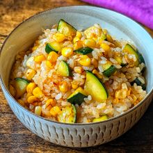 香ばしとうもろこしとズッキーニの韓国風混ぜごはん🌽