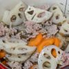 ほっこり♪豚ひき肉とれんこんのみそ汁の工程3