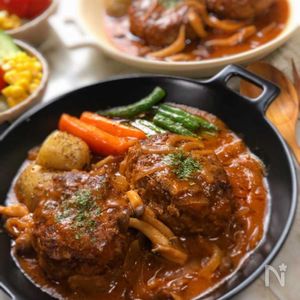 煮込みハンバーグ】我が家一番人気おかず♡小さめ簡単Ver. | レシピ