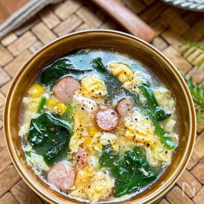 豆腐とほうれん草の《とろ～り♡コンソメかき玉スープ》
