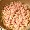 食べ応えも栄養もUP！【えのき鶏そぼろ丼】の工程2